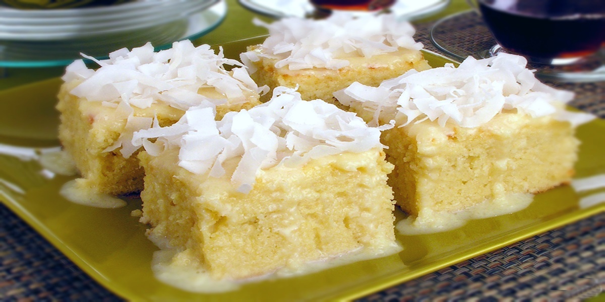 Receita de Bolo de Coco Molhado