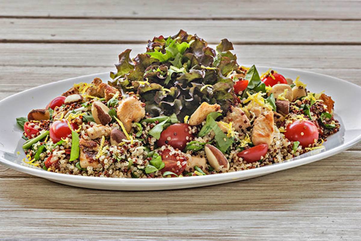 Receita de Salada FIT de Quinoa